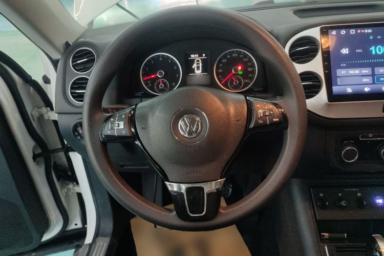 Used Volkswagen Tiguan L 2015 1.8TSI Automatic Two-Wheel Drive Trend Edition
