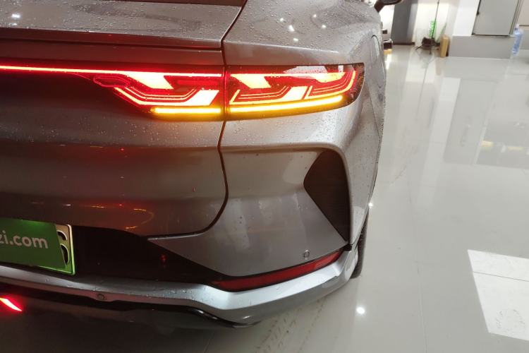 Used BYD Song L EV 2025 Intelligent Driving Version 662 km LiDAR Excellence Edition