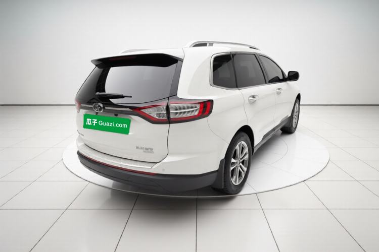 Used Ford Edge 2016 EcoBoost 245 Two-Wheel-Drive Titanium 7-Seater
