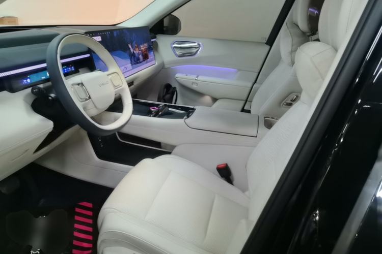 Used Lynk & Co 900 2025 2.0T Ultra Left Front Seat