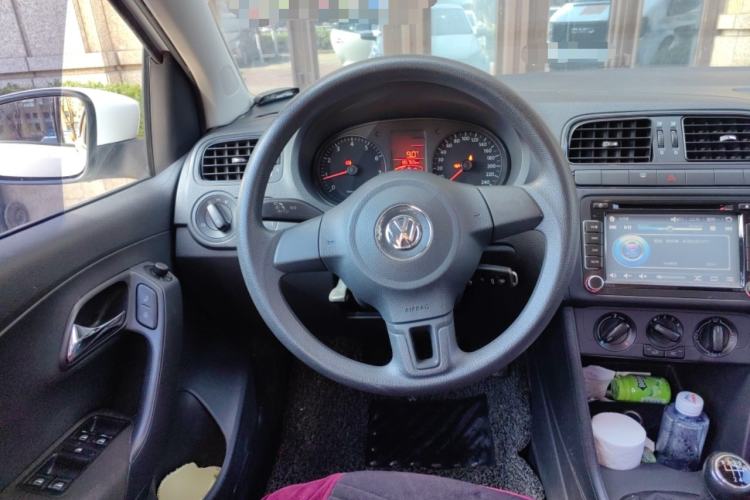 Used Volkswagen Polo 2013 1.4L Manual Fashion Edition Steering Wheel