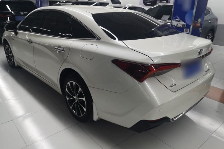 Used Toyota Avalon 2019 Dual-Engine 2.5L Luxury Edition China VI Standard