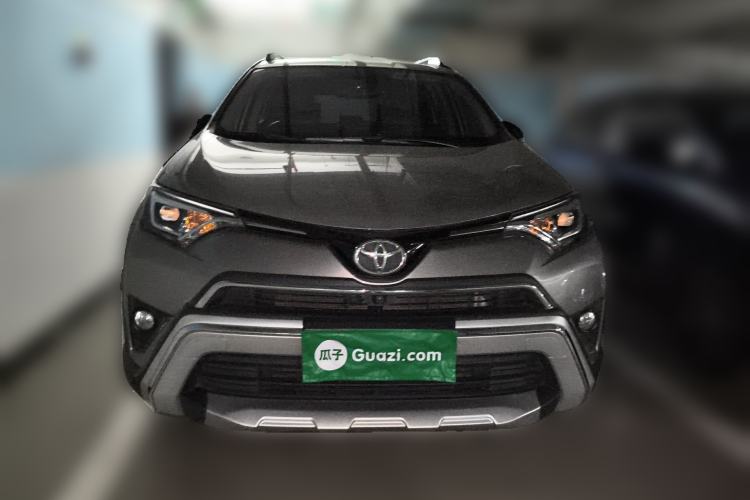 Used Toyota RAV4 2019 2.0L CVT Two-Wheel Drive Fashion X Limited Edition China VI Standard Front