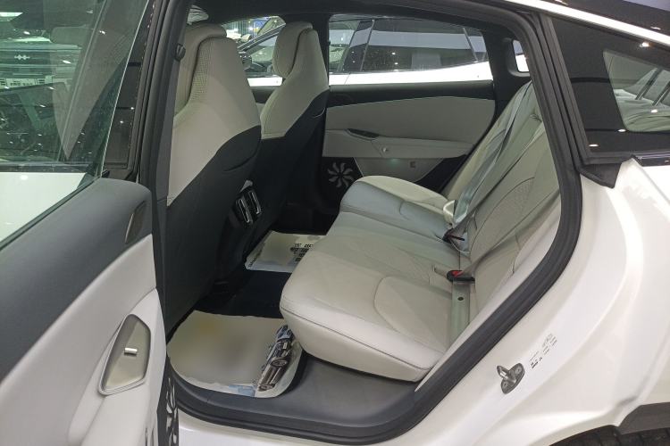 Used ARCFOX Alpha S5 2024 708MAX 200kW
