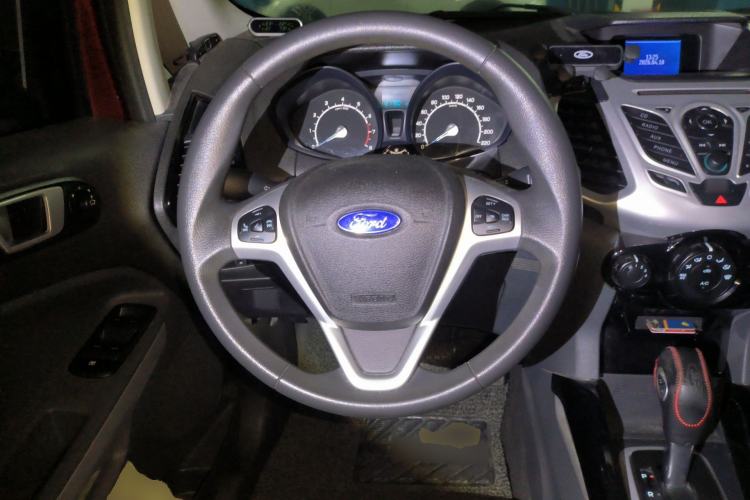 Used Ford EcoSport 2013 1.5L Automatic Fashion Model
