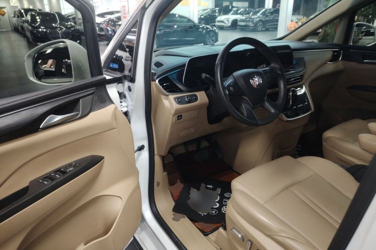 Used Buick GL8 2021 ES Landtrek 653T Luxury Model