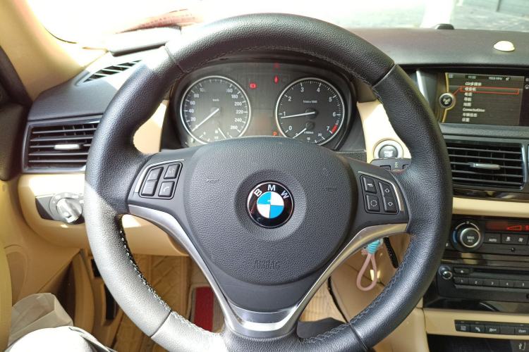 Used BMW X1 2014 sDrive18i Leading Model