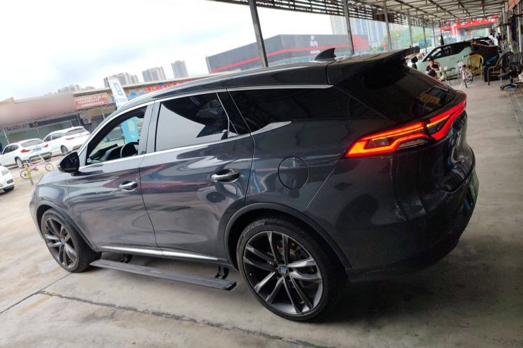 Used BYD Tang New Energy 2018 DM 2.0T All-Wheel Drive Smart Connect Elite 7-Seater China V Emission Standard