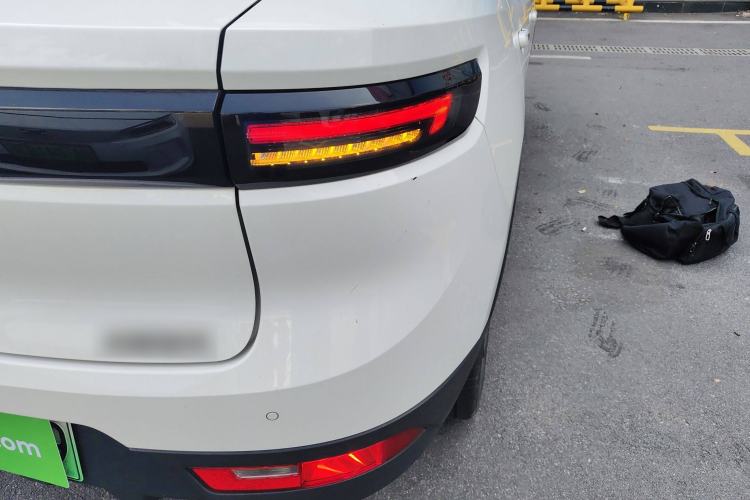 Used ORA iQ 2018 High-Range Version Smart Connectivity Model