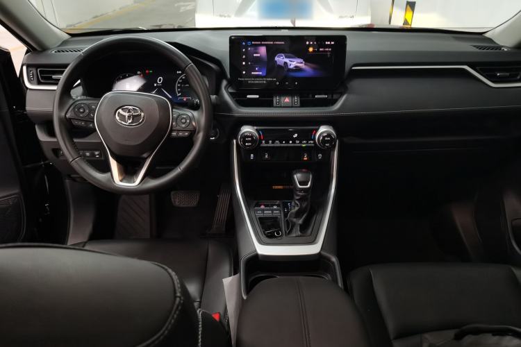 Used Toyota RAV4 2023 2.0L CVT Two-Wheel Drive Fashion Plus Edition
