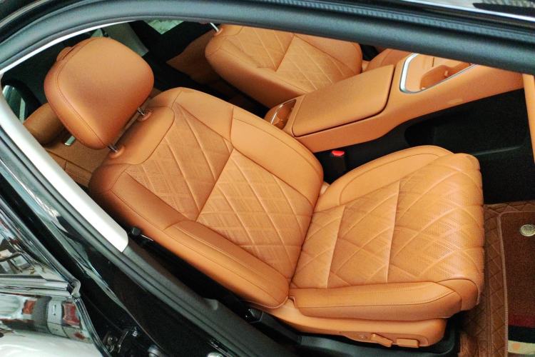 Used Leapmotor C16 2026 Extended-Range 280 LiDAR Zhizun Edition 5 Seats Right Front Seat