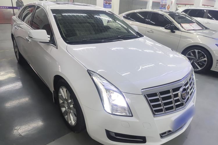 Used Cadillac XTS 2015 28T Comfort Model Front Right 45 Deg
