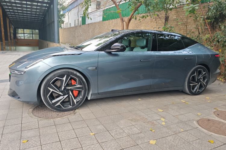 Used Lynk & Co Z10 2025 95 kWh 702 km All-Wheel Drive Intelligent Driving Ultra
