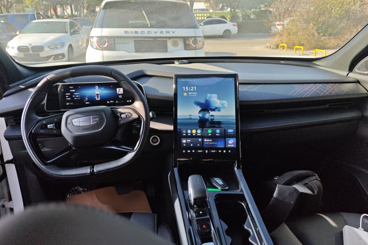 Used Geely Auto Emgrand X7 Sport 2023 Boyue COOL 1.5TD Smart Model Center Console