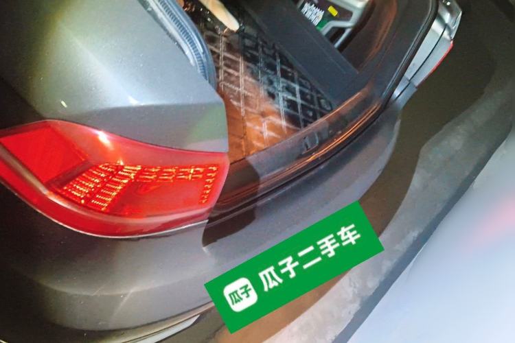 Used Volkswagen Magotan 2012 Facelift 2.0 TSI Prestige Model