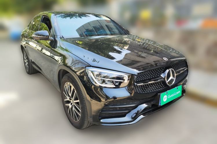 Used Mercedes-Benz GLC Coupe 2023 GLC 260 4MATIC Coupe SUV Front Right 45 Deg