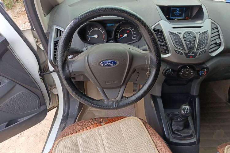 Used Ford EcoSport 2013 1.5L Manual Comfort Model Steering Wheel