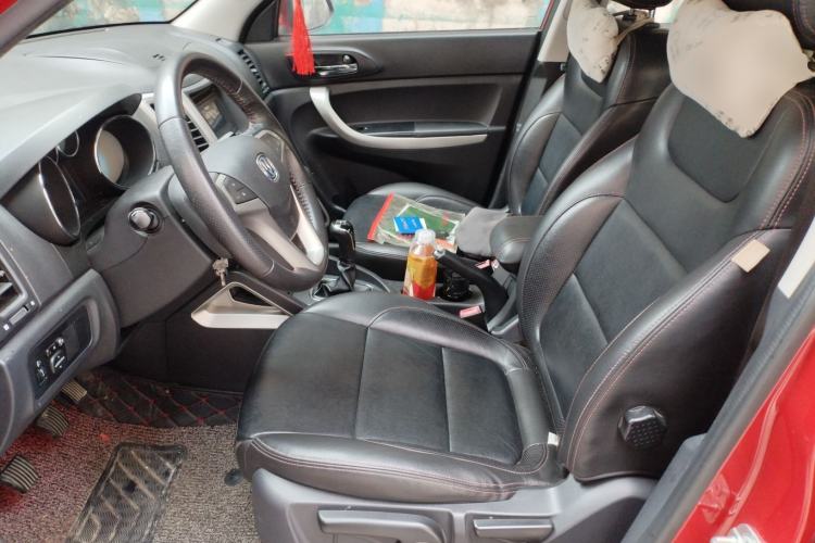 Used Changan CS35 2014 1.6L Manual Luxury Model China IV Standard
