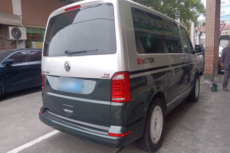 Used Volkswagen Multivan 2016 2.0 TSI Four-Wheel Drive 66th Anniversary Edition Rear Right 45 Deg