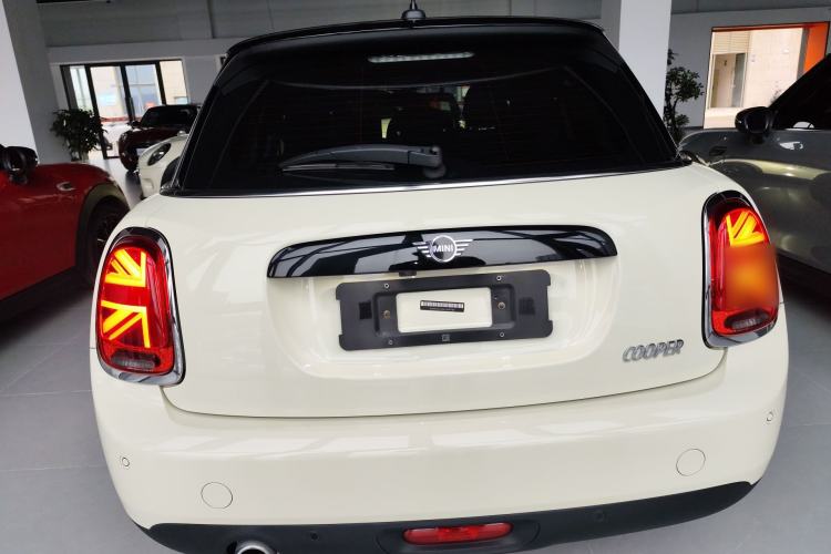 Used MINI 2019 1.5T COOPER Classic Edition Five-Door Version
