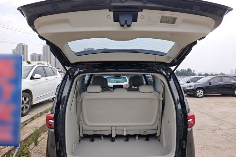 Used Buick GL8 2021 Land Cruiser Executive Class 652T Comfort Model