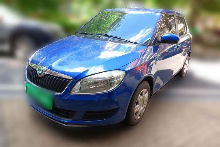 Used Skoda Fabia 2012 1.4L Automatic Crystal Edition Guazi used car, China used car export, Used car for sale, Used cars, Cheapest cars for sale
