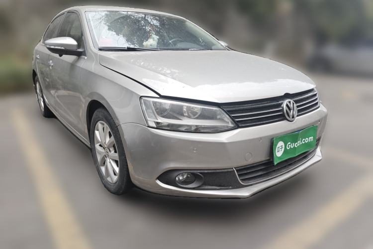 Used Volkswagen Sagitar 2012 1.4TSI Automatic Luxury Edition Front Right 45 Deg