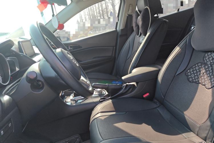 Used Mazda Mazda 3 Axela 2016 Sedan 1.5L Automatic Luxury Model
