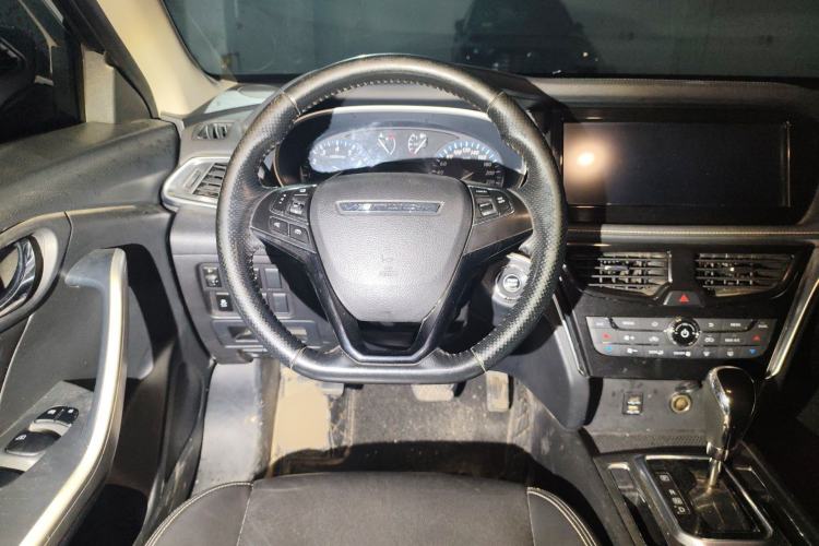 Used Venucia T90 2017 2.0L CVT Smart Edition Steering Wheel