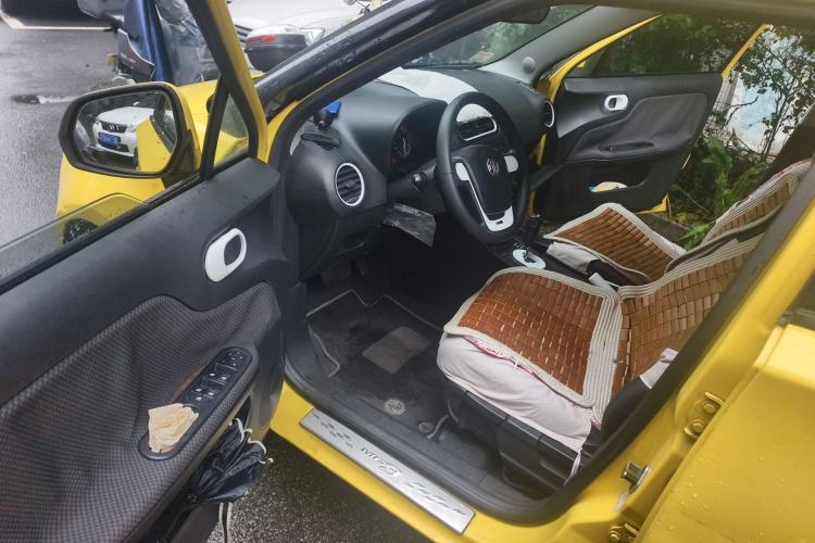 Used MG 3 2011 1.3L AMT Comfort Edition Driver Seat