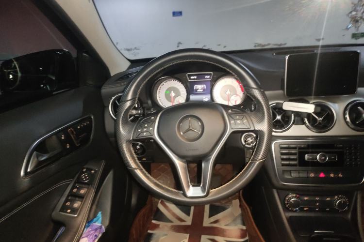 Used Mercedes-Benz GLA 2015 GLA 200 Fashion Model