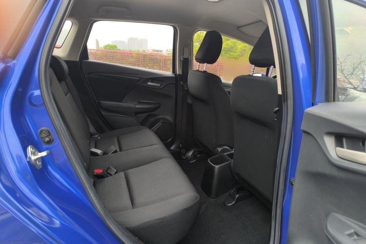 Used Honda Fit 2018 1.5L CVT Comfort Version Interior 4