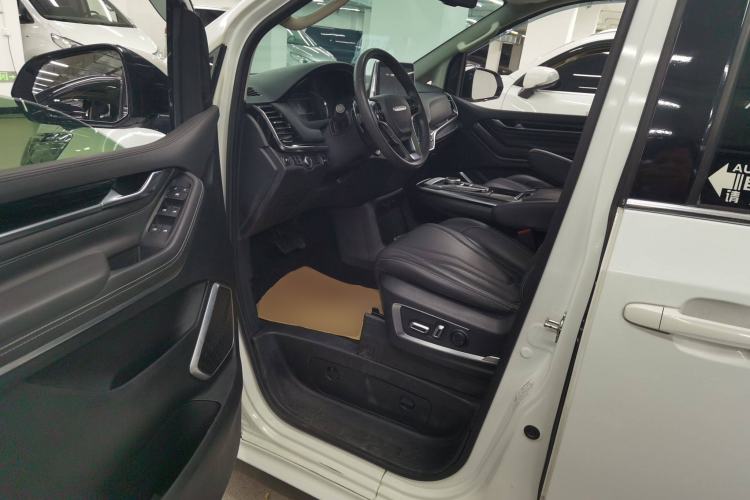 Used SAIC MAXUS G20 2021 Facelifted PLUS 2.0T Gasoline Automatic Luxury Edition
