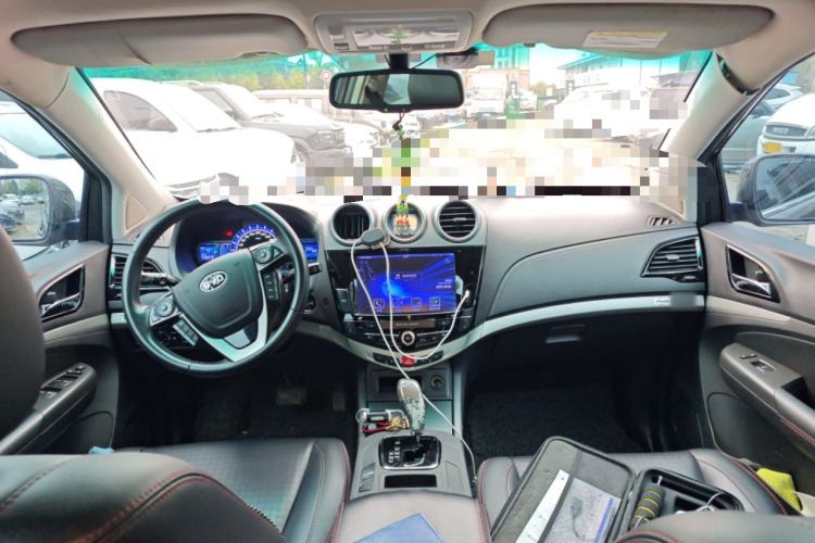 Used BYD S7 2015 2.0T Automatic Prestige Model