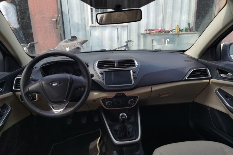 Used Ford Escort 2015 1.5L Manual Comfort Model
