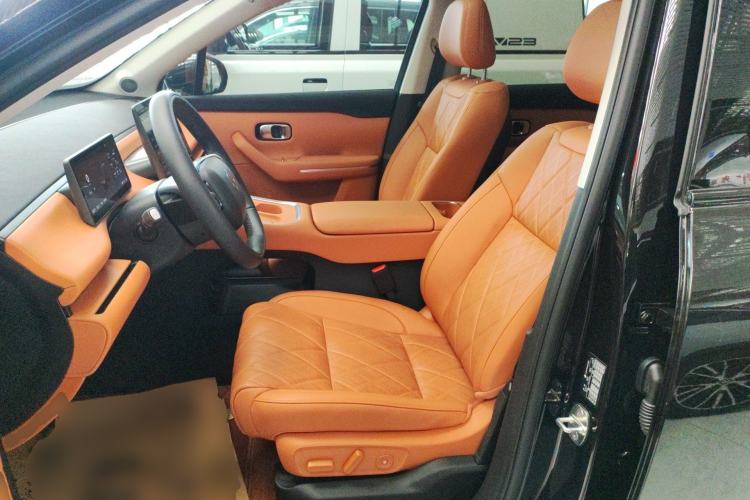 Used Leapmotor C16 2026 Extended-Range 280 LiDAR Zhizun Edition 5 Seats Left Front Seat