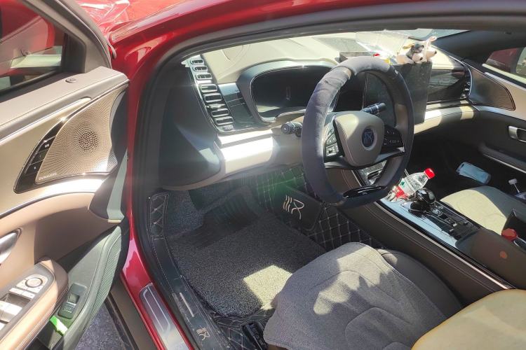 Used BYD Han 2022 DM-i 121KM Prestige Model