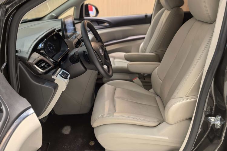 Used Buick GL8 2021 Land Cruiser Executive Class 652T Comfort Model
