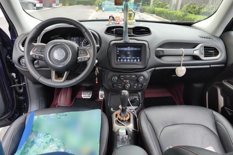 Used Jeep Renegade 2018 Connected Large Screen Version 180T Automatic High-Energy Edition
