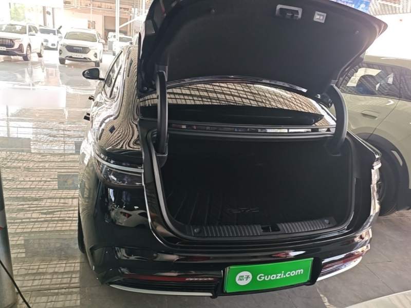 Used BYD Seal 2023 DM-i 1.5L 121km Prestige Model — 18