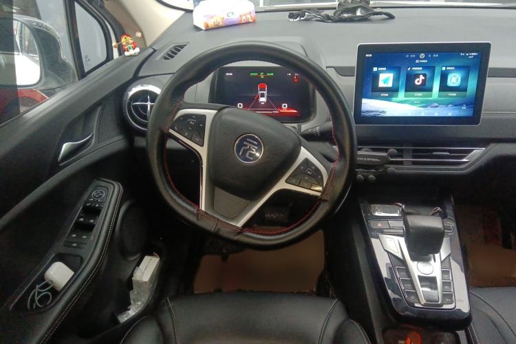 Used BYD Yuan New Energy 2019 EV535 Smart Connect Trendsetting Model