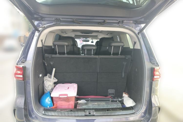 Used Roewe iMAX8 2021 400TGI Supreme Series Lu Zun Edition
