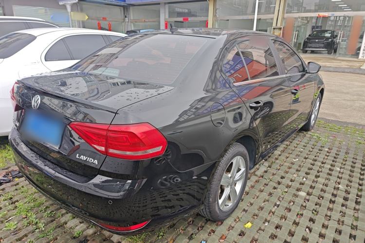 Used Volkswagen Lavida 2017 1.6L Automatic Fashion Edition
