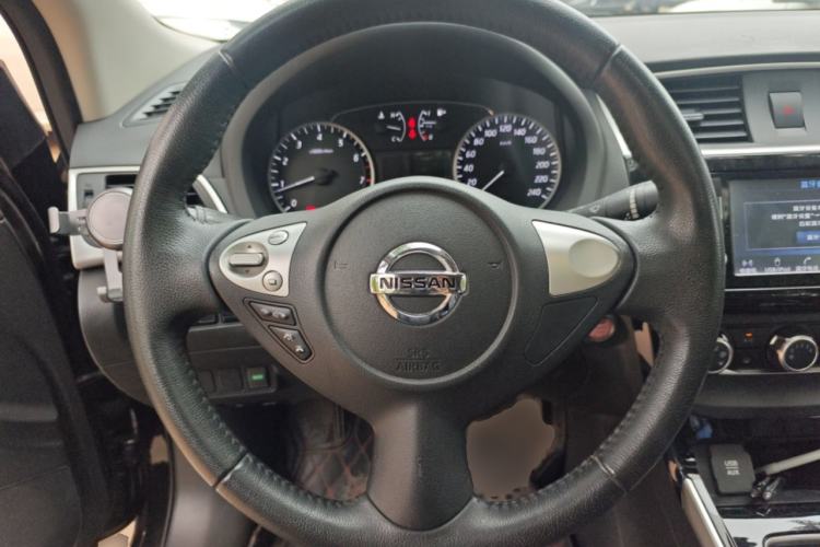 Used Nissan Sylphy 2018 1.6XV CVT Deluxe Edition Steering Wheel
