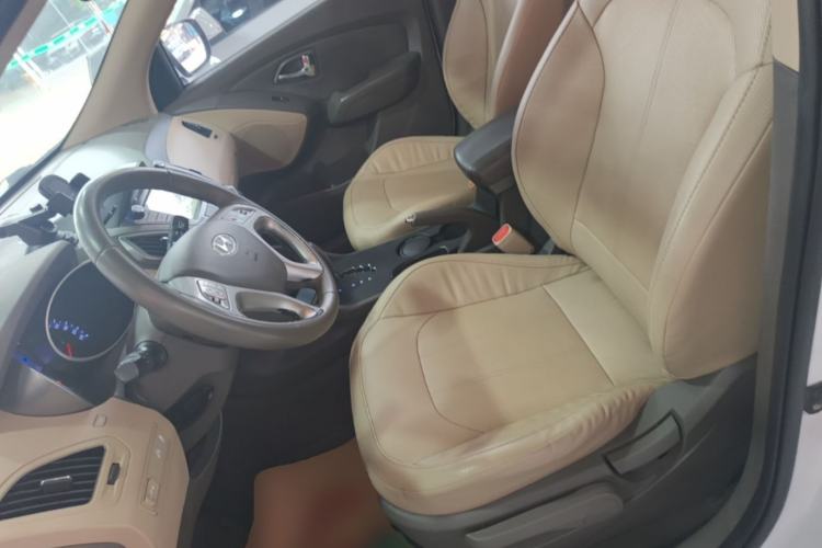 Used Hyundai ix35 2015 2.0L Automatic 2WD Smart Type China IV Left Front Seat