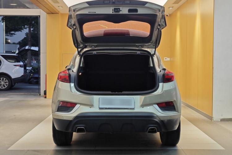 Used Geely Auto Emgrand GS 2016 Elegant Edition 1.8L Manual LingShang Model Trunk