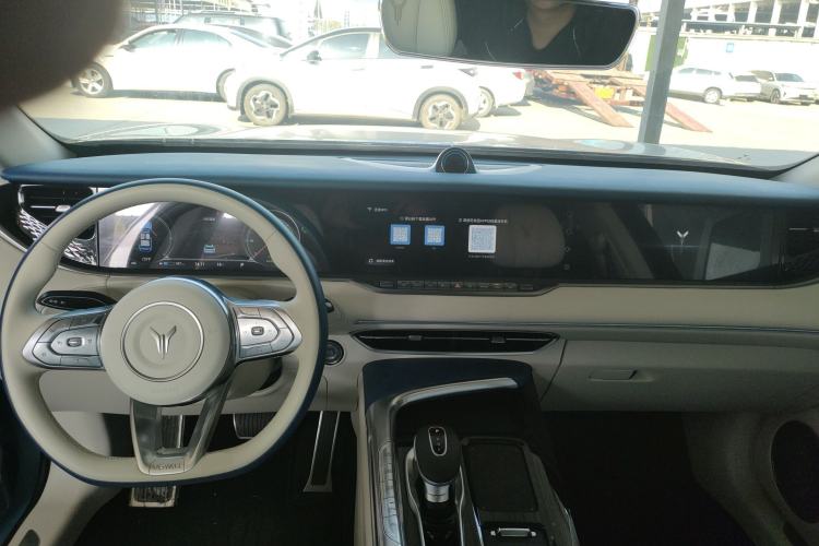 Used VOYAH FREE 2021 Four-Wheel Drive Extended-Range First Edition Commemorative Edition Exclusive Luxury Package
