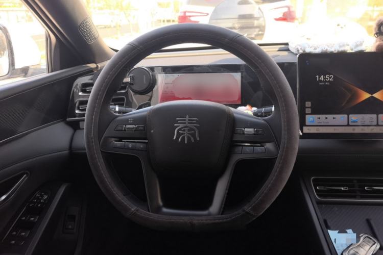 Used BYD Qin L 2025 DM-i Smart Drive 80KM Leading Model
