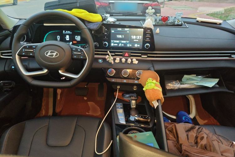 Used Hyundai Elantra 2023 1.5L CVT GLX Elite Edition
