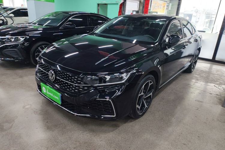 Used Volkswagen Passat 2025 Outstanding Model 330TSI Starry Elite Edition Guazi used car, China used car export, Used car for sale, Used  cars, Cheapest cars for sale